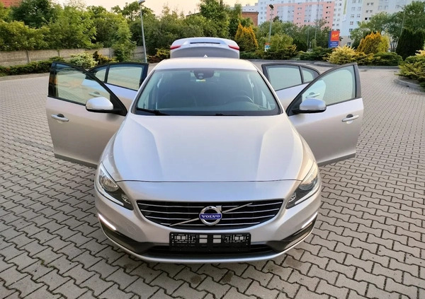 Volvo S60 cena 44600 przebieg: 185000, rok produkcji 2015 z Kielce małe 301